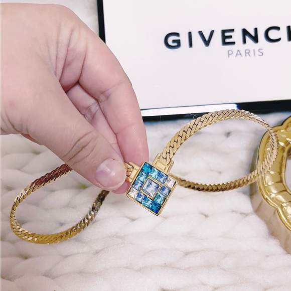 TRADED ✖️ - Picture 8 of 15